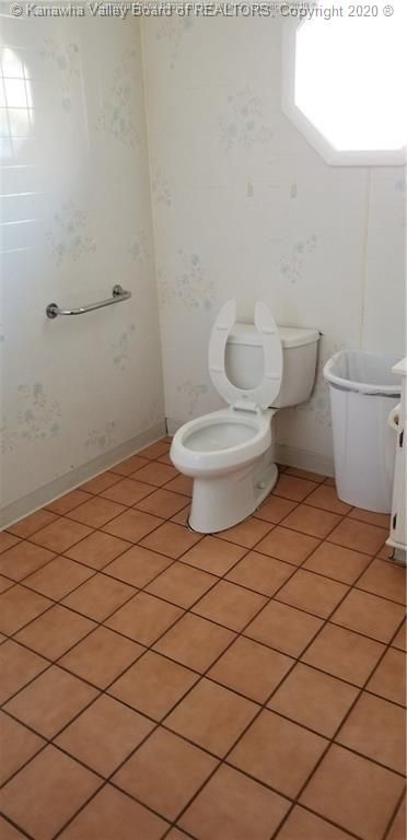 708 Viand St, Point Pleasant, WV 25550